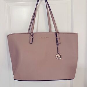 Michael Kors Leather Large Jet Set Travel Tote